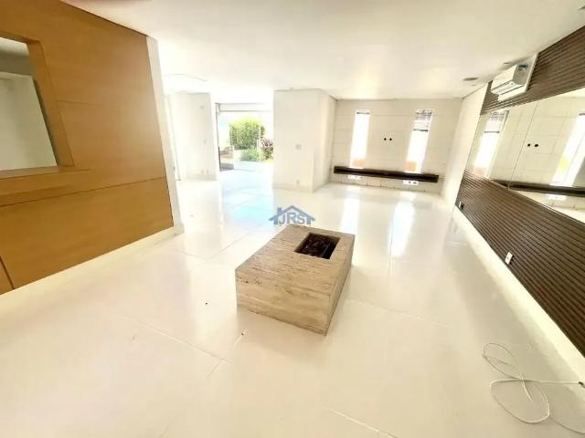 Casa / Sobrado em Condomínio para Venda em Santana de Parnaíba/SP Tamboré 3 Quartos