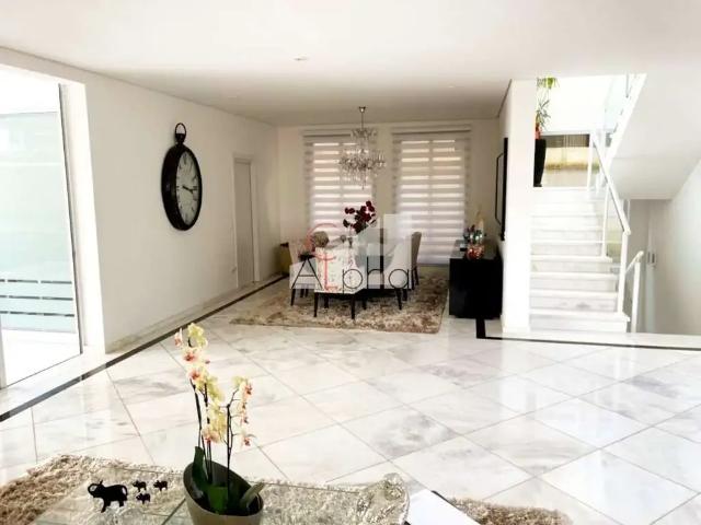 Casa / Sobrado em Condomínio para Venda em Santana de Parnaíba/SP Tamboré 4 Quartos