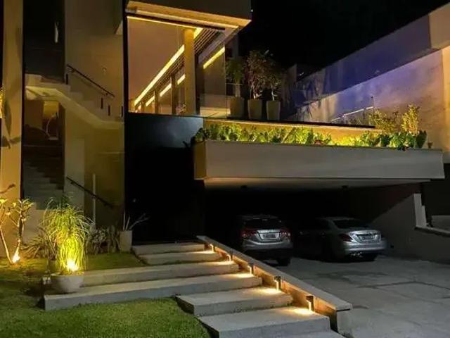 Casa / Sobrado em Condomínio para Venda em Santana de Parnaíba/SP Tamboré 4 Quartos