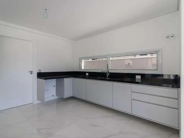 Casa / Sobrado em Condomínio para Venda em Santana de Parnaíba/SP Tamboré 4 Quartos