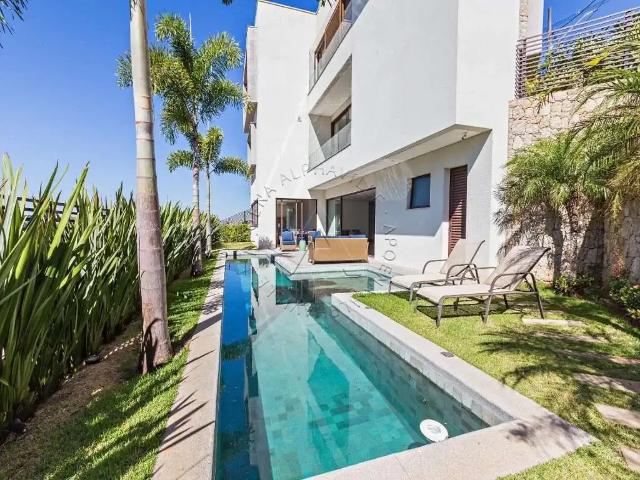 Casa / Sobrado em Condomínio para Venda em Santana de Parnaíba/SP Tamboré 5 Quartos