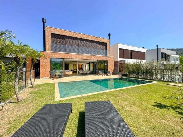 Casa / Sobrado em Condomínio para Venda em Santana de Parnaíba/SP Tamboré 7 Quartos