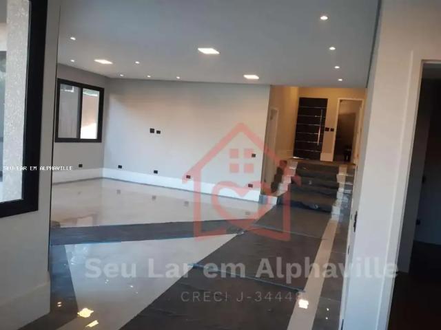 Casa / Sobrado em Condomínio para Venda em Santana de Parnaíba/SP Tanquinho 4 Quartos