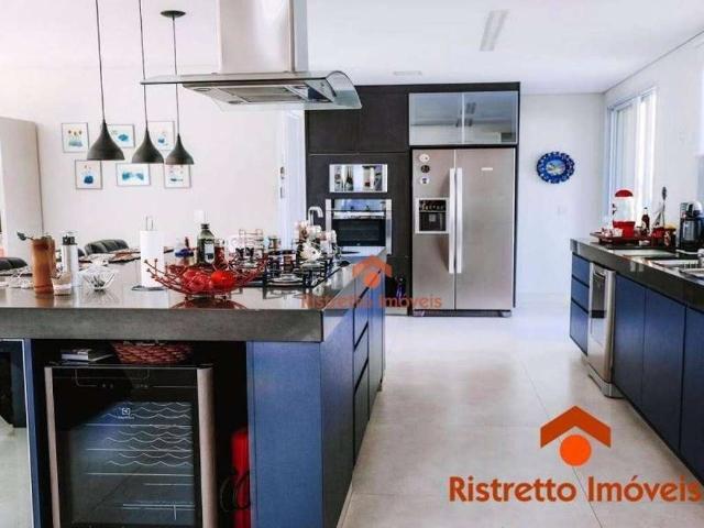 Casa / Sobrado em Condomínio para Venda em Santana de Parnaíba/SP Tanquinho 5 Quartos