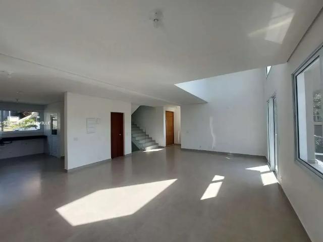Casa / Sobrado em Condomínio para Venda em Santana de Parnaíba/SP Tarumã 3 Quartos
