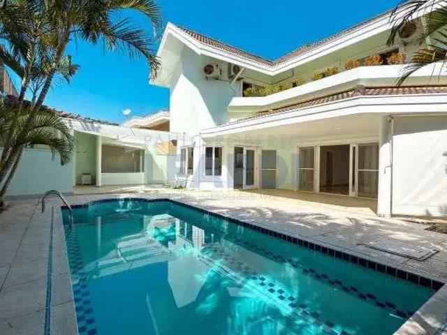 Casa / Sobrado em Condomínio para Venda em Santana de Parnaíba/SP Valville 5 Quartos