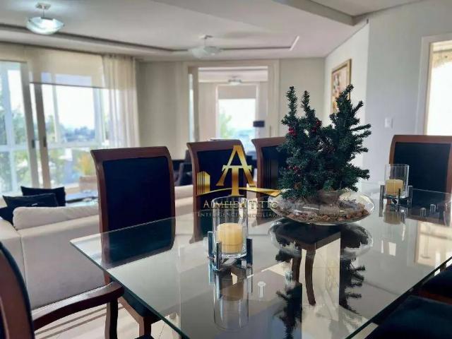 Casa / Sobrado em Condomínio para Venda em Santana de Parnaíba/SP Valville 5 Quartos