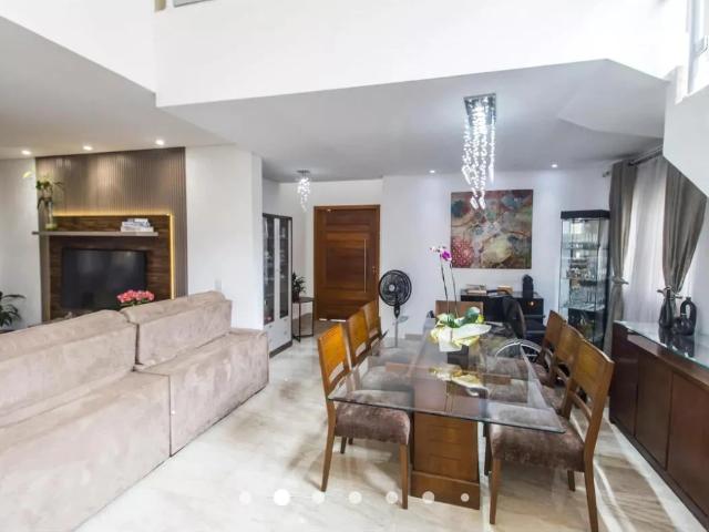 Casa / Sobrado em Condomínio para Venda em Santana de Parnaíba/SP Valville