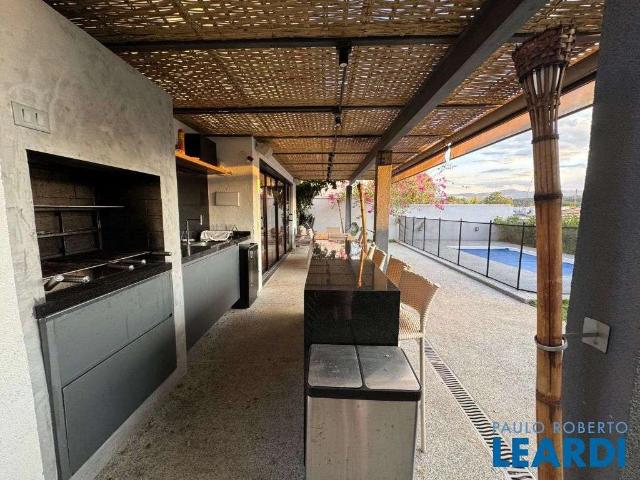 Casa / Sobrado em Condomínio para Venda em Santana de Parnaíba/SP Alphaville Residencial 11 4 Quartos