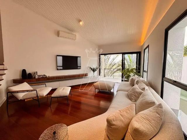 Casa / Sobrado em Condomínio para Venda em Santana de Parnaíba/SP Alphaville Residencial 6 3 Quartos