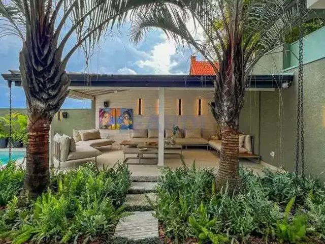Casa / Sobrado em Condomínio para Venda em Santana de Parnaíba/SP Alphaville Residencial 6 3 Quartos