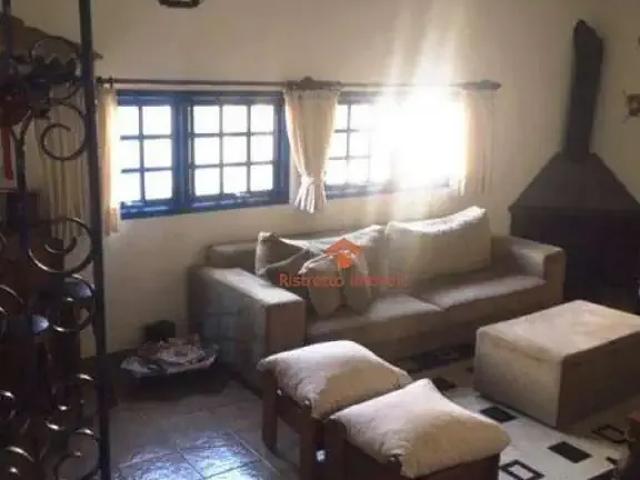 Casa / Sobrado em Condomínio para Venda em Santana de Parnaíba/SP Alphaville Residencial 6 4 Quartos