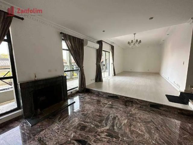 Casa / Sobrado em Condomínio para Venda em Santana de Parnaíba/SP Alphaville Residencial 6 4 Quartos