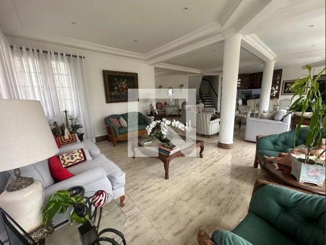 Casa / Sobrado em Condomínio para Venda em Santana de Parnaíba/SP Alphaville 2 Quartos