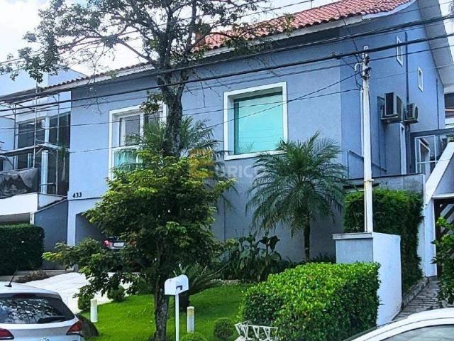 Casa / Sobrado em Condomínio para Venda em Santana de Parnaíba/SP Alphaville 3 Quartos