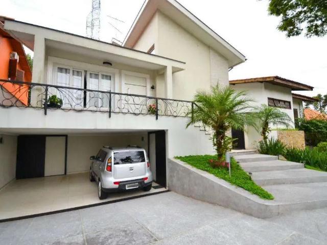 Casa / Sobrado em Condomínio para Venda em Santana de Parnaíba/SP Alphaville 3 Quartos