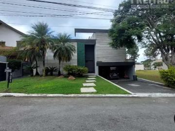 Casa / Sobrado em Condomínio para Venda em Santana de Parnaíba/SP Alphaville 3 Quartos