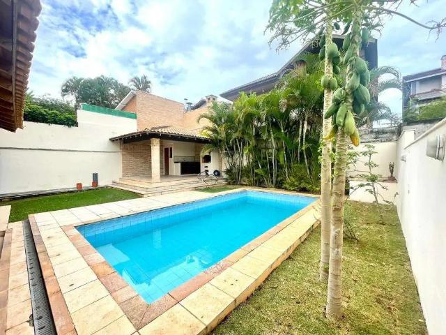 Casa / Sobrado em Condomínio para Venda em Santana de Parnaíba/SP Alphaville 4 Quartos