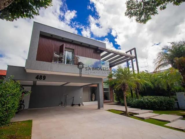 Casa / Sobrado em Condomínio para Venda em Santana de Parnaíba/SP Alphaville 4 Quartos