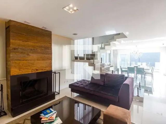 Casa / Sobrado em Condomínio para Venda em Santana de Parnaíba/SP Alphaville 4 Quartos