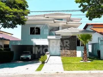 Casa / Sobrado em Condomínio para Venda em Santana de Parnaíba/SP Alphaville 4 Quartos