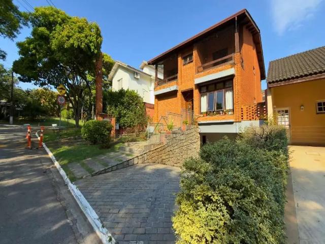 Casa / Sobrado em Condomínio para Venda em Santana de Parnaíba/SP Alphaville 4 Quartos