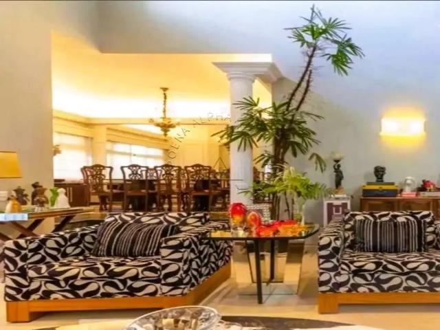 Casa / Sobrado em Condomínio para Venda em Santana de Parnaíba/SP Alphaville 4 Quartos