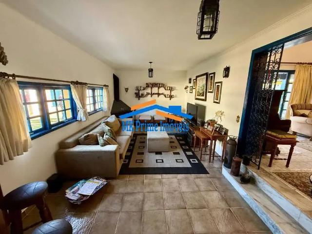 Casa / Sobrado em Condomínio para Venda em Santana de Parnaíba/SP Alphaville 4 Quartos