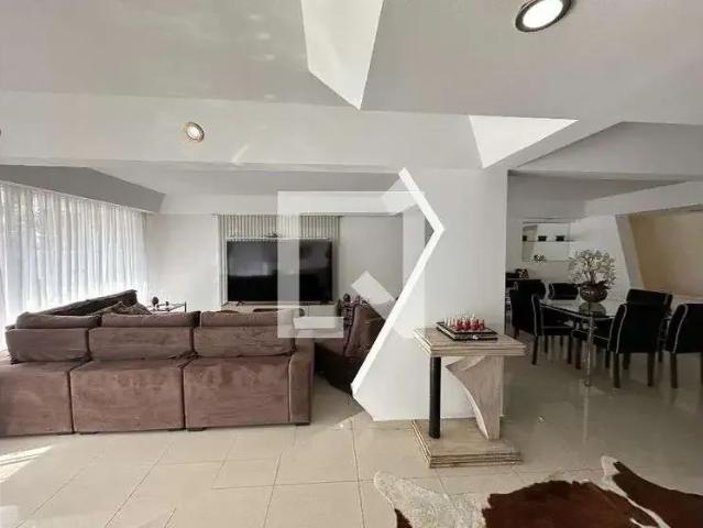 Casa / Sobrado em Condomínio para Venda em Santana de Parnaíba/SP Alphaville 4 Quartos