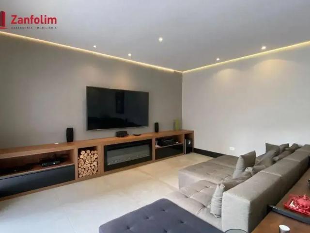Casa / Sobrado em Condomínio para Venda em Santana de Parnaíba/SP Alphaville 4 Quartos