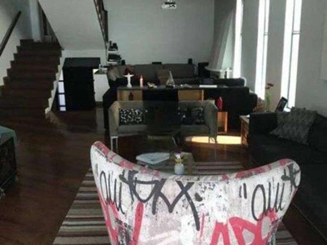 Casa / Sobrado em Condomínio para Venda em Santana de Parnaíba/SP Alphaville 4 Quartos