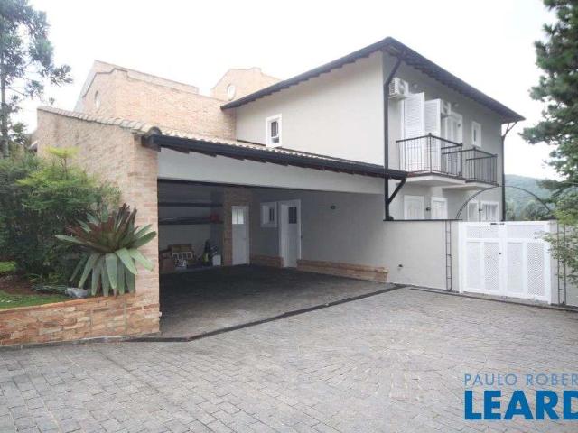 Casa / Sobrado em Condomínio para Venda em Santana de Parnaíba/SP Alphaville 4 Quartos