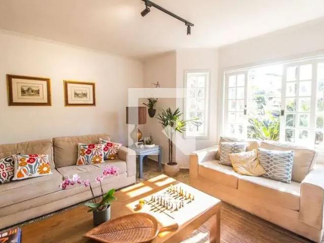 Casa / Sobrado em Condomínio para Venda em Santana de Parnaíba/SP Alphaville 4 Quartos