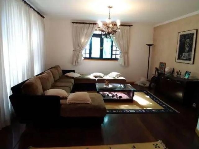 Casa / Sobrado em Condomínio para Venda em Santana de Parnaíba/SP Alphaville 4 Quartos