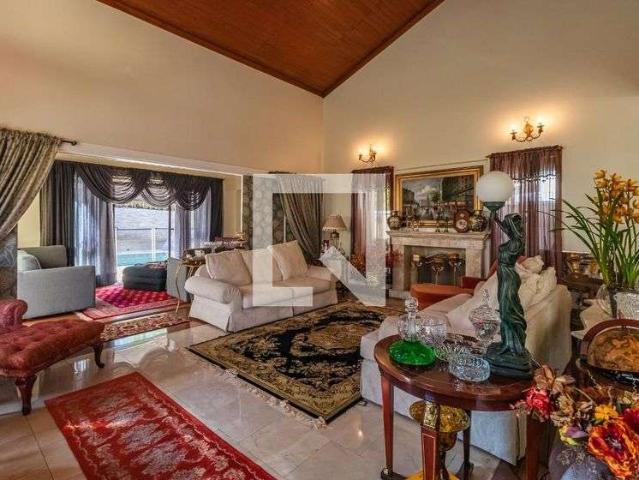 Casa / Sobrado em Condomínio para Venda em Santana de Parnaíba/SP Alphaville 4 Quartos