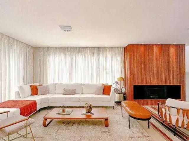 Casa / Sobrado em Condomínio para Venda em Santana de Parnaíba/SP Alphaville 4 Quartos