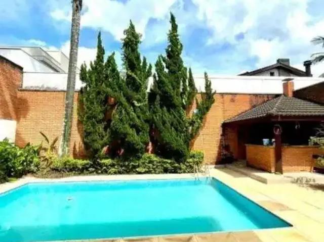 Casa / Sobrado em Condomínio para Venda em Santana de Parnaíba/SP Alphaville Residencial 5 4 Quartos