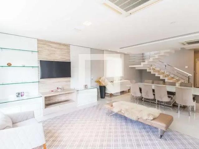 Casa / Sobrado em Condomínio para Venda em Santana de Parnaíba/SP Alphaville 4 Quartos