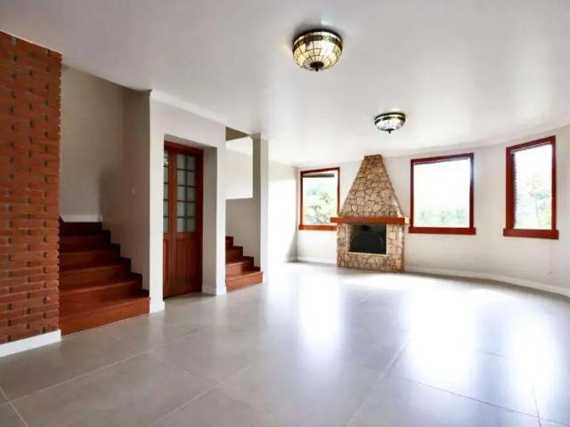 Casa / Sobrado em Condomínio para Venda em Santana de Parnaíba/SP Alphaville 4 Quartos