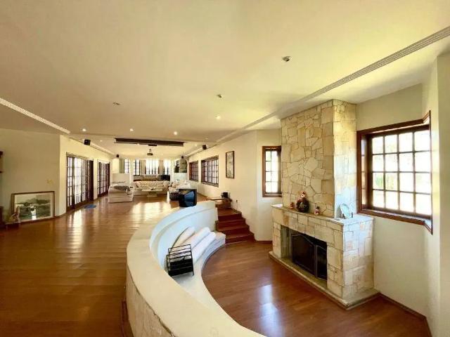 Casa / Sobrado em Condomínio para Venda em Santana de Parnaíba/SP Alphaville 5 Quartos