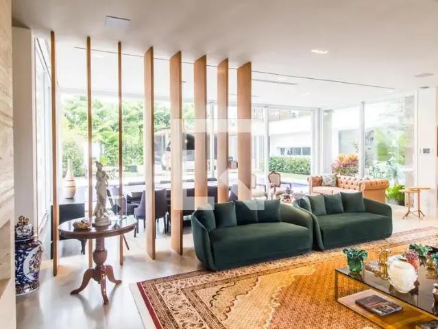 Casa / Sobrado em Condomínio para Venda em Santana de Parnaíba/SP Alphaville 5 Quartos