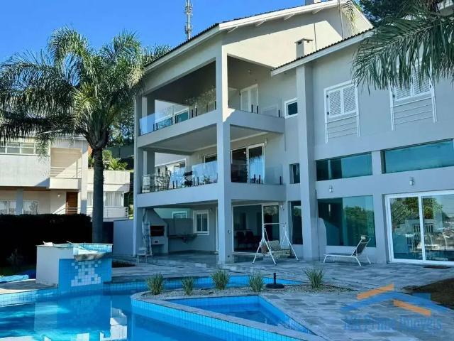 Casa / Sobrado em Condomínio para Venda em Santana de Parnaíba/SP Alphaville 6 Quartos