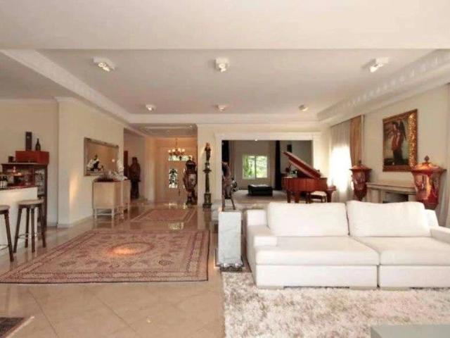 Casa / Sobrado em Condomínio para Venda em Santana de Parnaíba/SP Alphaville 6 Quartos