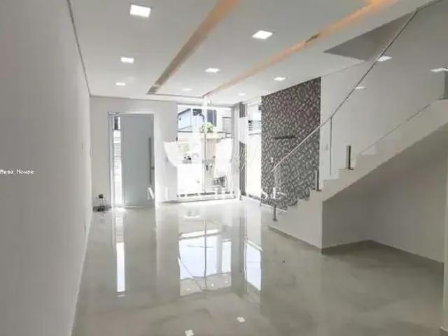 Casa / Sobrado em Condomínio para Venda em Santana de Parnaíba/SP Chácara Jaguari Fazendinha 3 Quartos