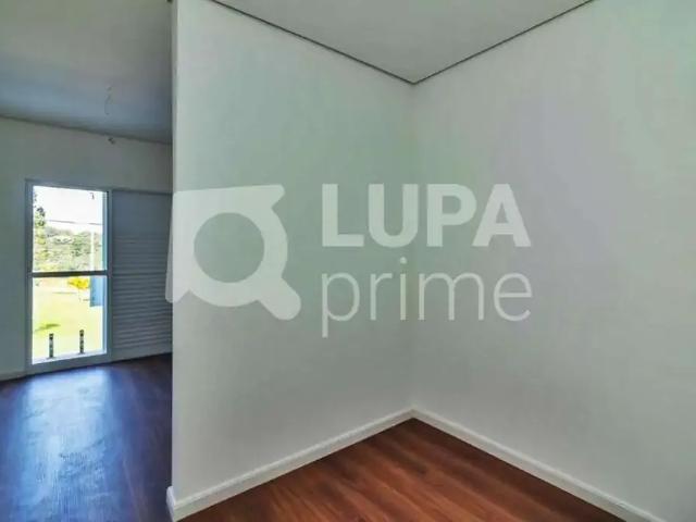 Casa / Sobrado em Condomínio para Venda em Santana de Parnaíba/SP Parque Sinai 3 Quartos