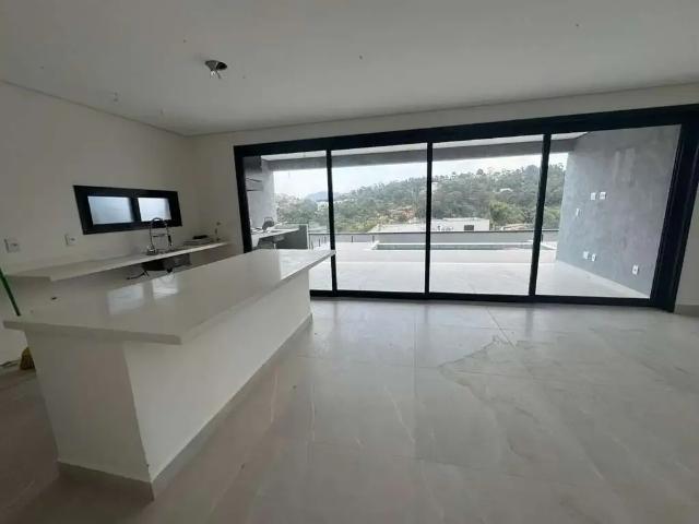 Casa / Sobrado em Condomínio para Venda em Santana de Parnaíba/SP Suru 3 Quartos