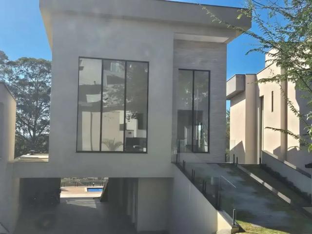 Casa / Sobrado em Condomínio para Venda em Santana de Parnaíba/SP Suru 4 Quartos
