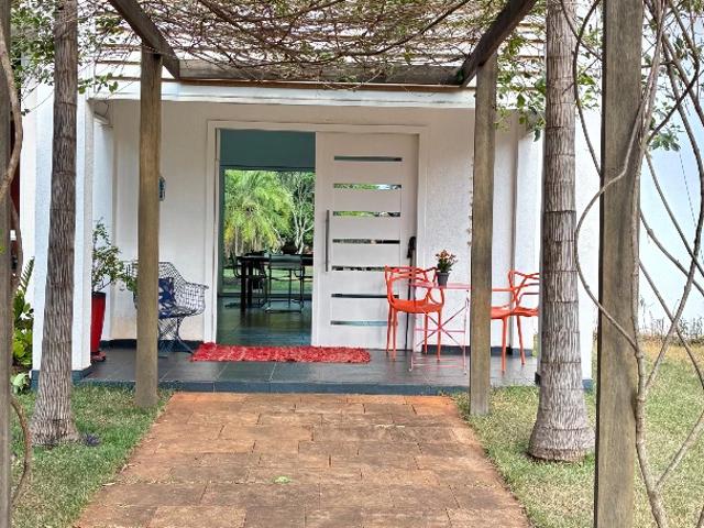 Casa / Sobrado em Condomínio para Venda em Santo Antônio de Goiás/GO Residencial Califórnia 3 Quartos