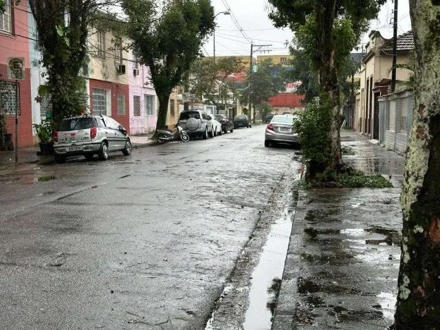 Casa / Sobrado em Condomínio para Venda em Santos/SP Macuco 2 Quartos