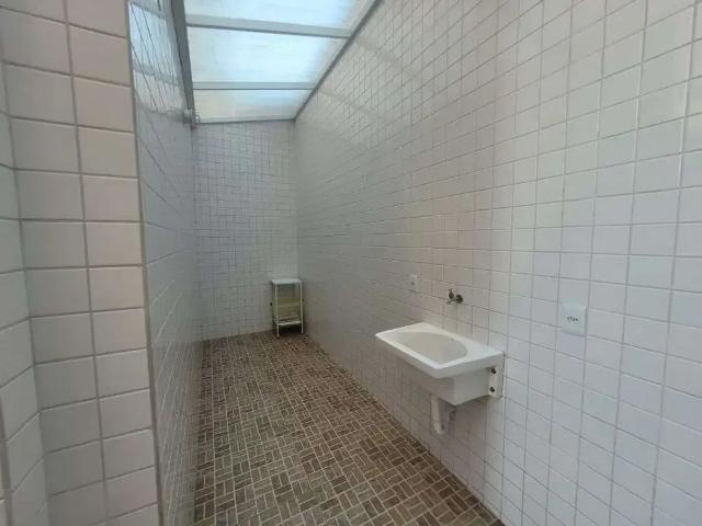 Casa / Sobrado em Condomínio para Venda em Santos/SP Embaré 2 Quartos